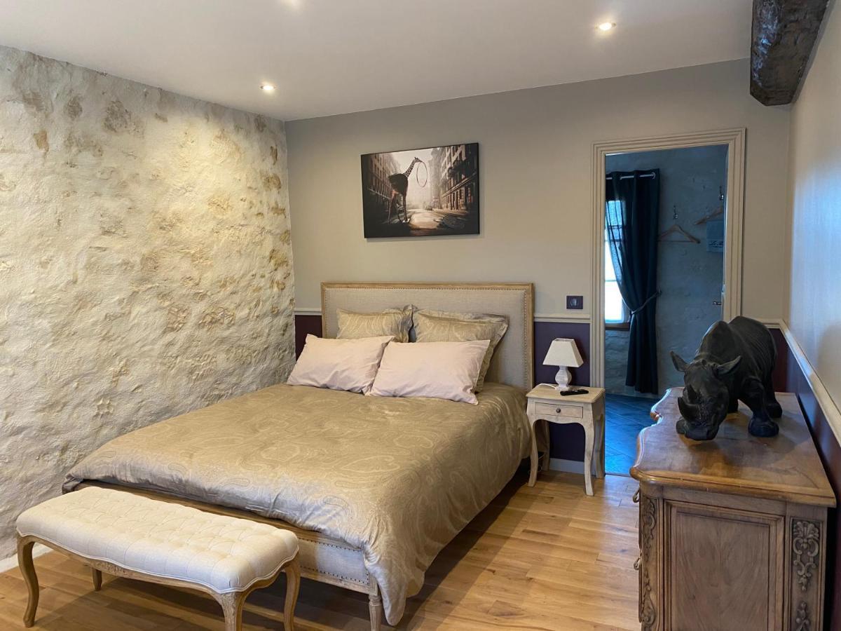 Bed and Breakfast La Maison Du Caillou Pontarme Exterior foto